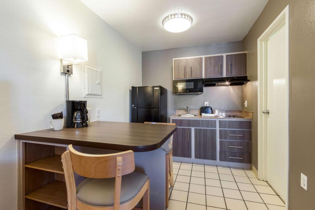 Studio 6-tempe, Az 2*